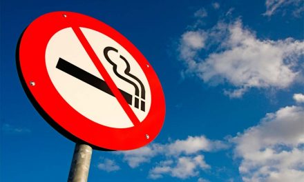 How smoking affects dental and oral health